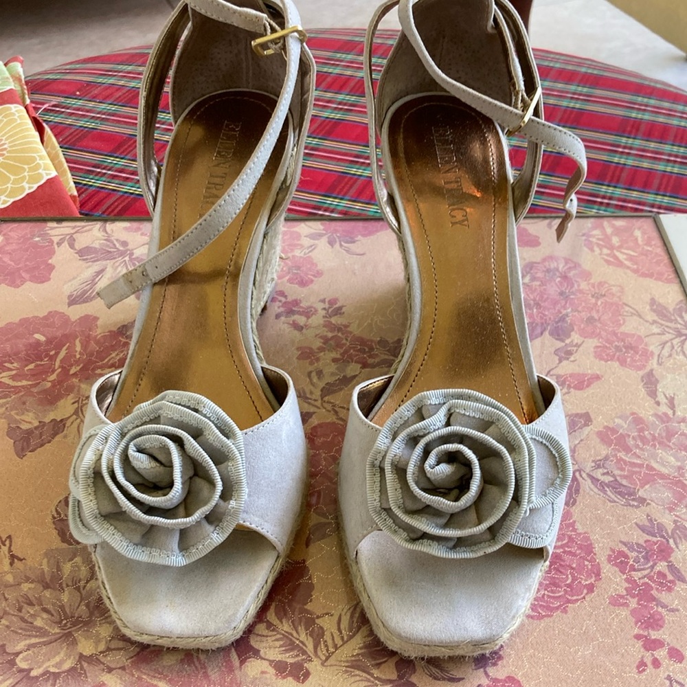 Ellen Tracy Gray Platform Sandals
